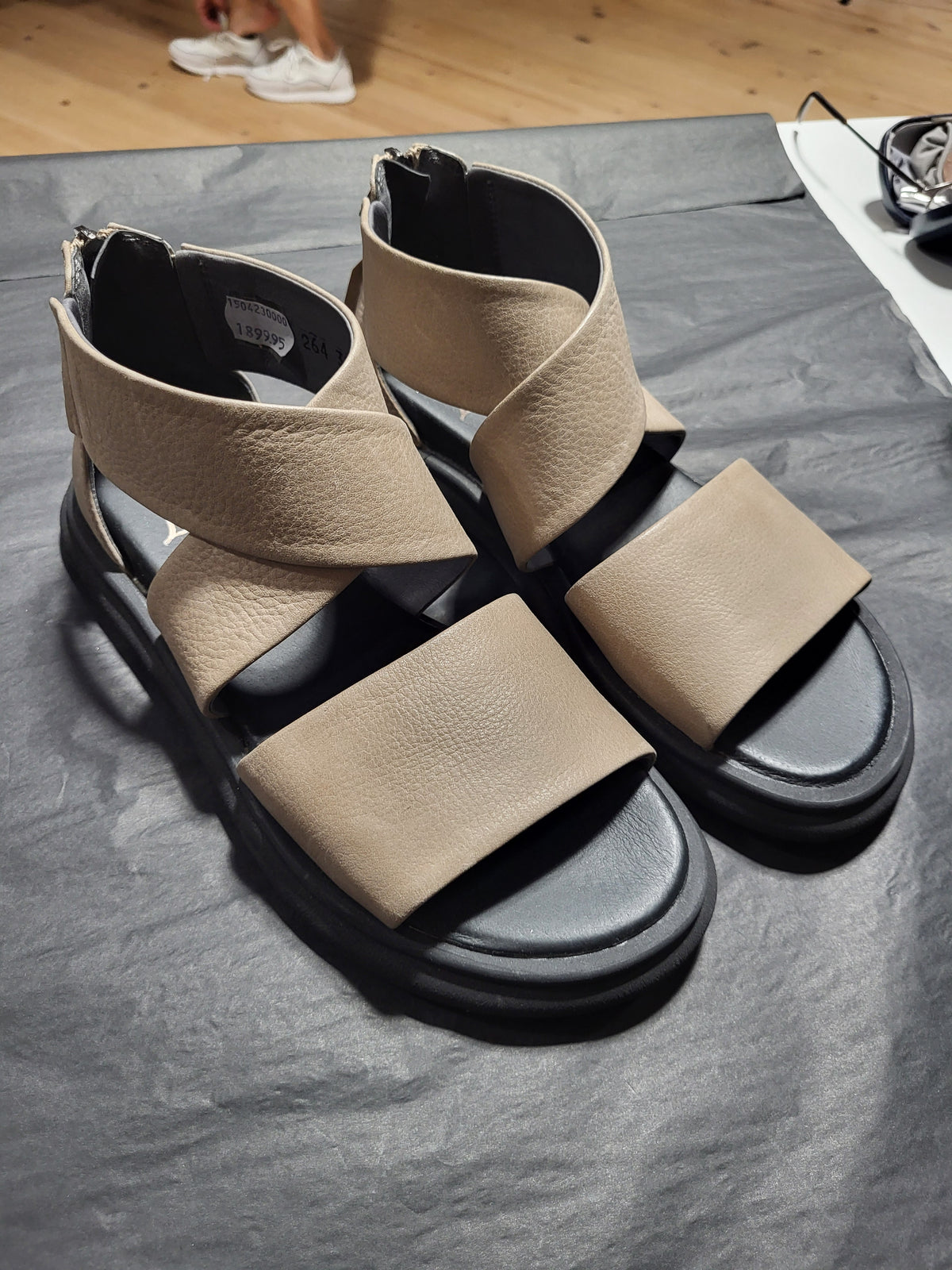 Lofina sandal 1E-264, Gasoline Malto